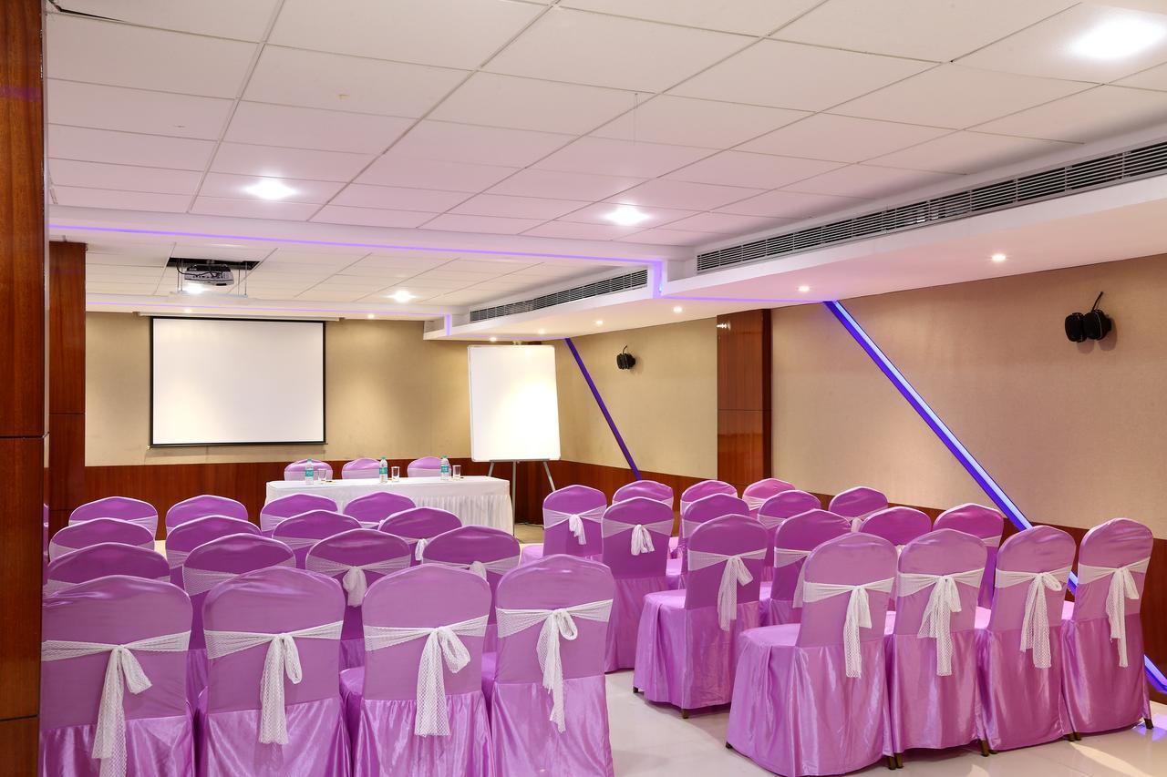 Hotel Sj International غاواهاتي المظهر الخارجي الصورة